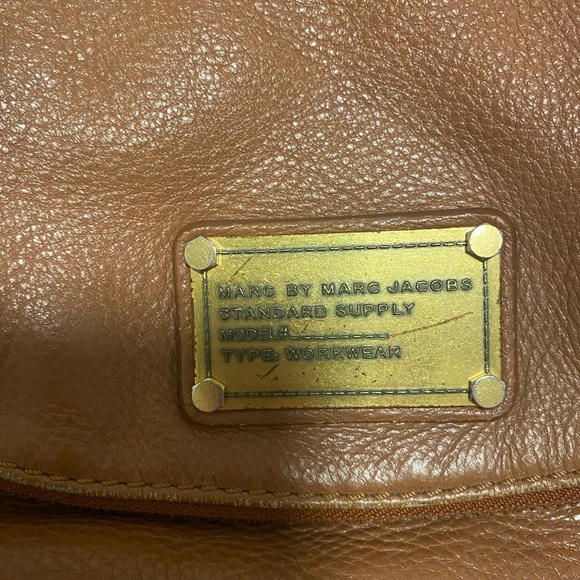 Marc Jacobs Natasha Q Crossbody Bag - Picture 8 of 16